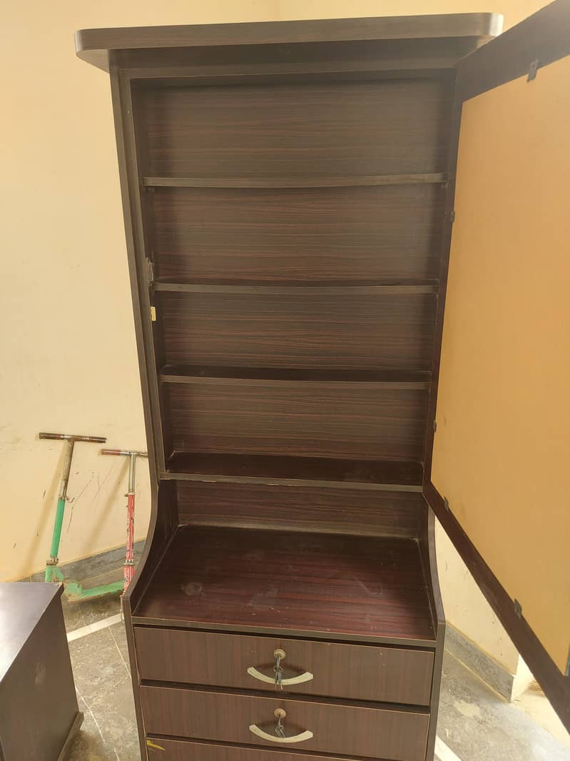 Dressing Table 3