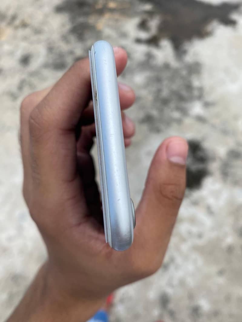 Apple iPhone 7 5