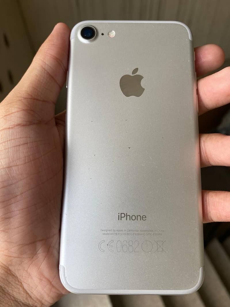 Apple iPhone 7 6