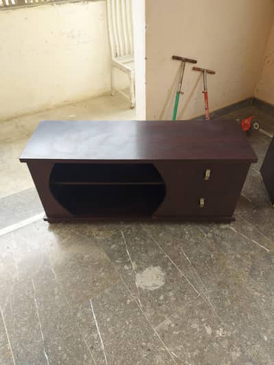 Tv console 4 feet