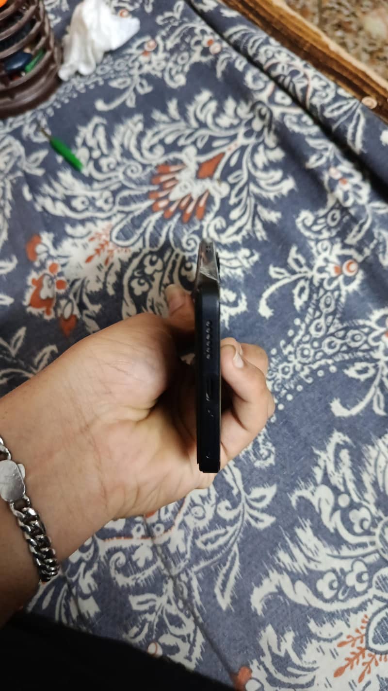 Xiaomi Redmi Note 14 7