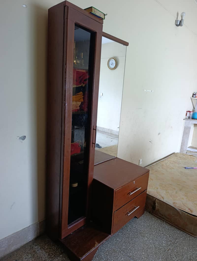 Dressing Table 0