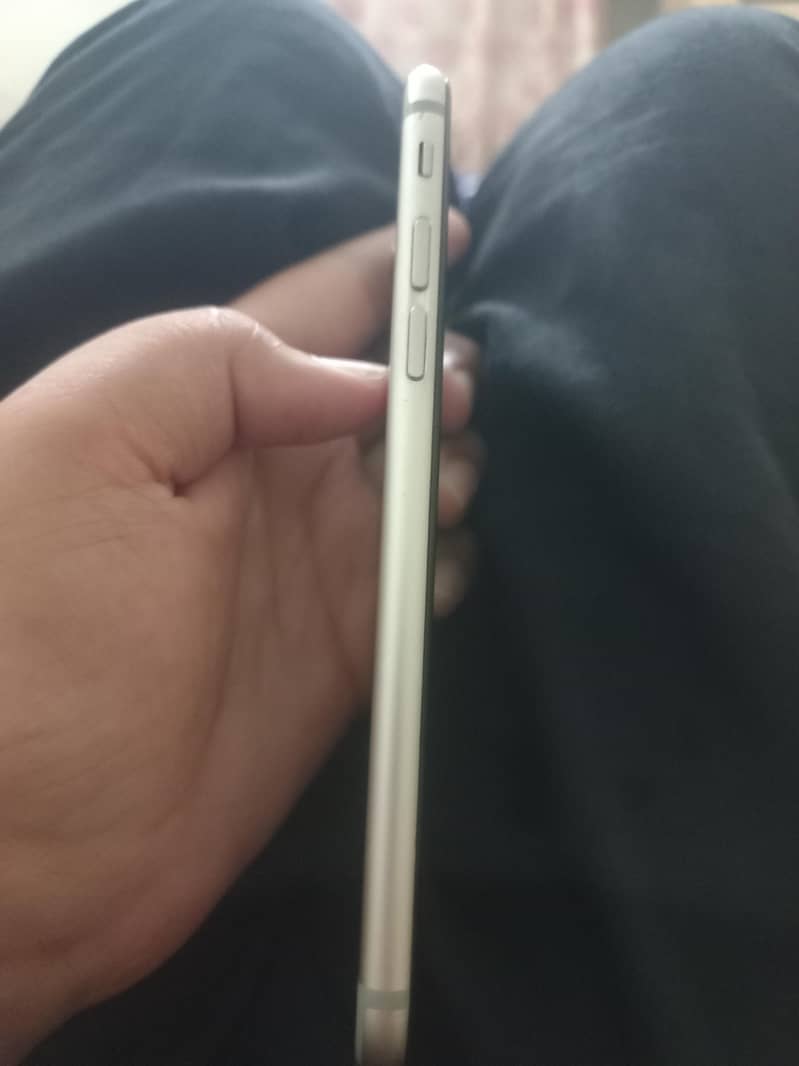 Apple iPhone 6 2