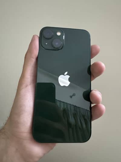 Apple iPhone 13