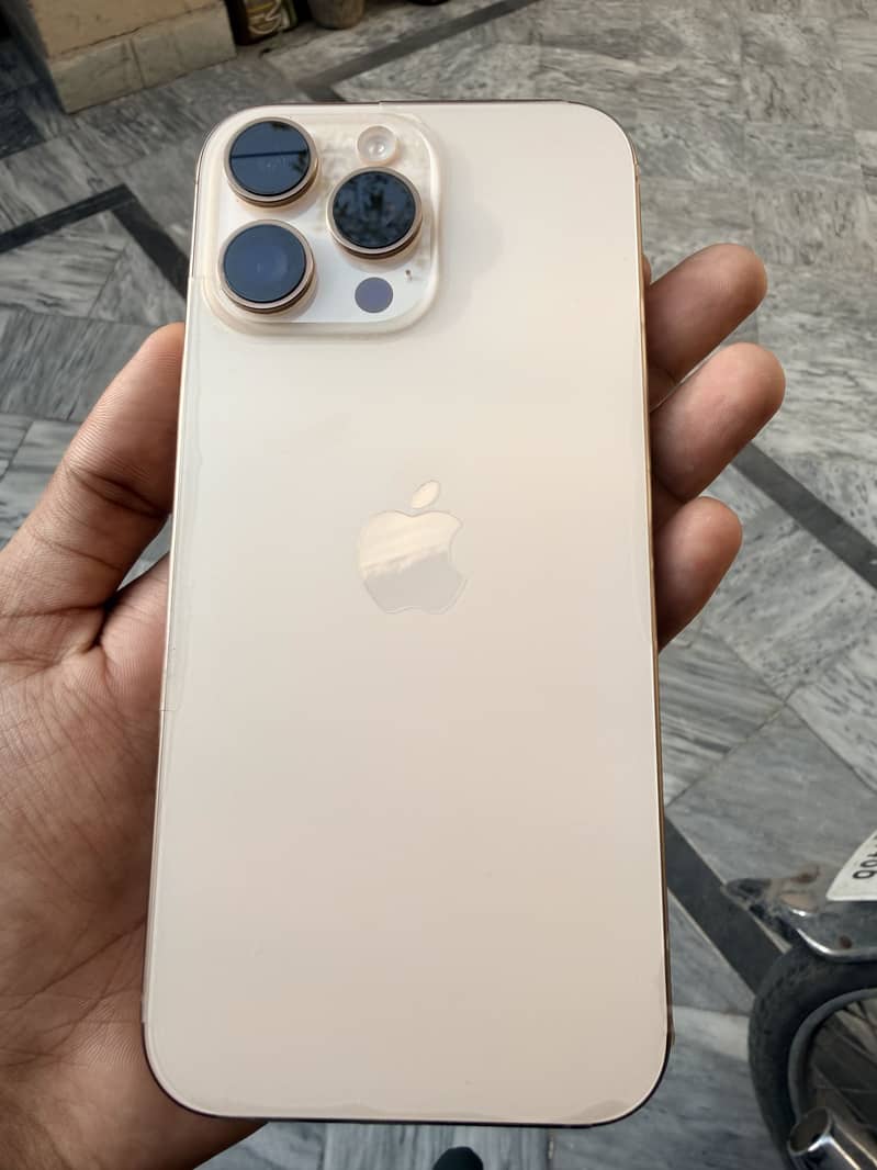 Apple iPhone 16 Pro Max 0