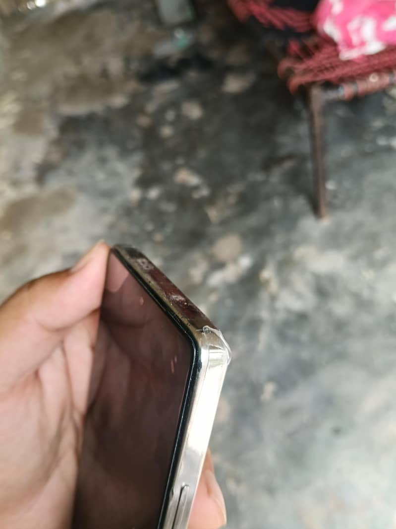 Infinix Note 40 5