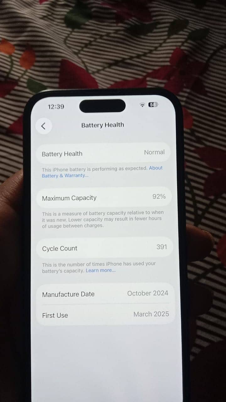 Apple iPhone 16 2