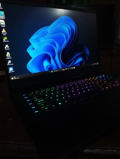 HP Omen 17 RTX 4090 16GB (175W) Core i9 13th Gen 240Hz QHD 32GB DDR5