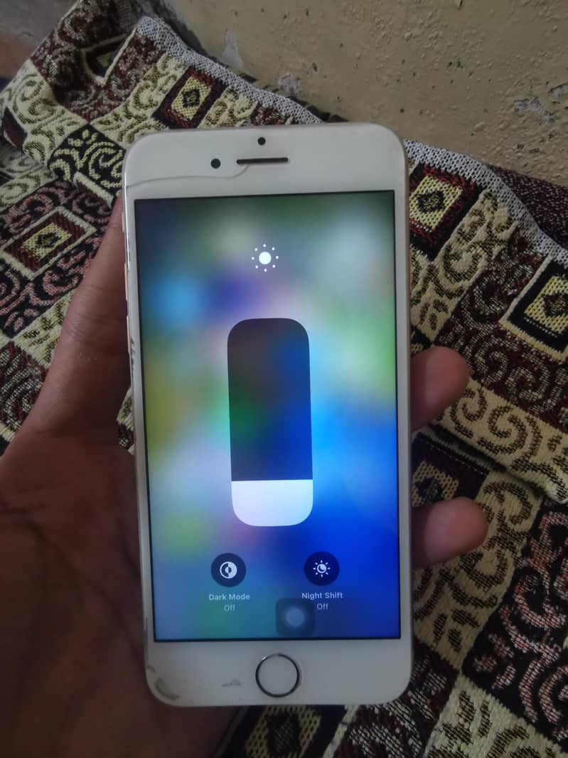 Apple iPhone 8 0