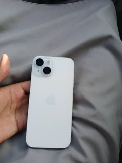 Apple iPhone 15