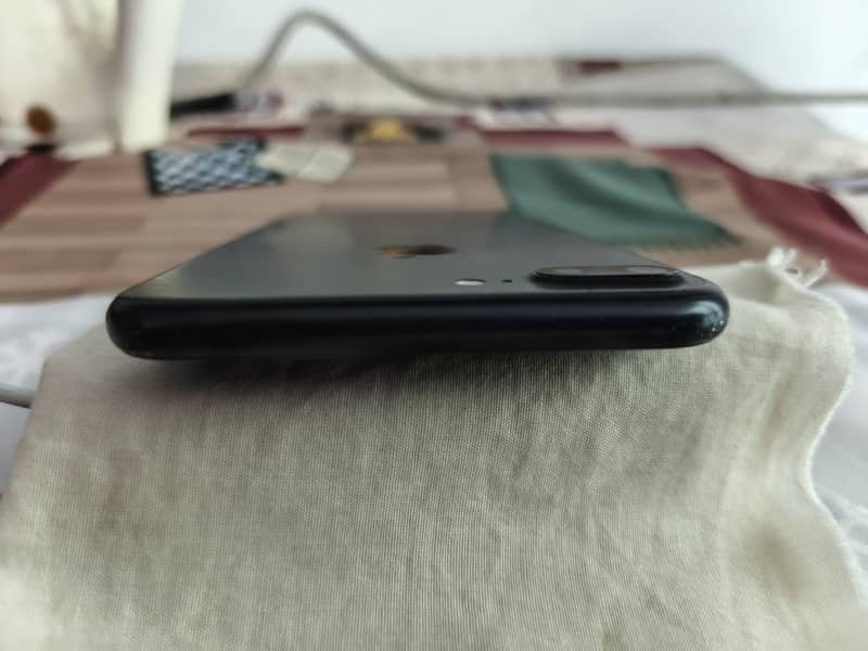 iPhone 7 Plus 32GB JV 3