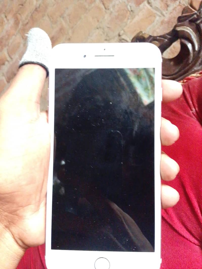 Apple iPhone 7 Plus 2