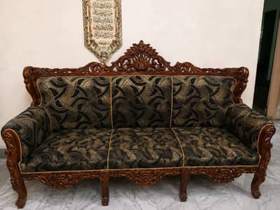 pure wood chinioti sofa set .