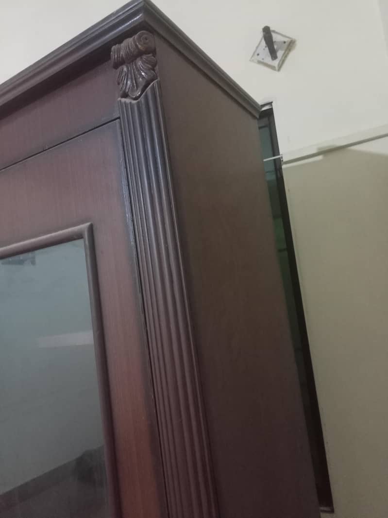 Divider 4
