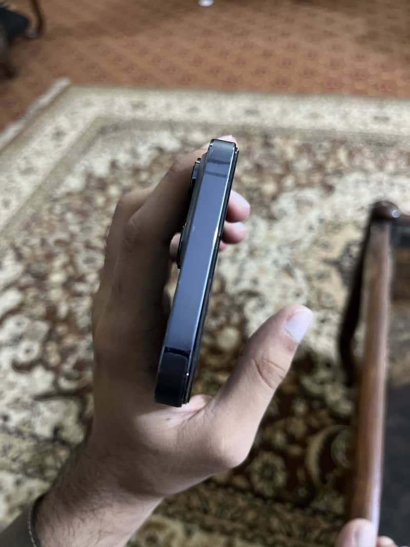 iphone 13 pro max 5