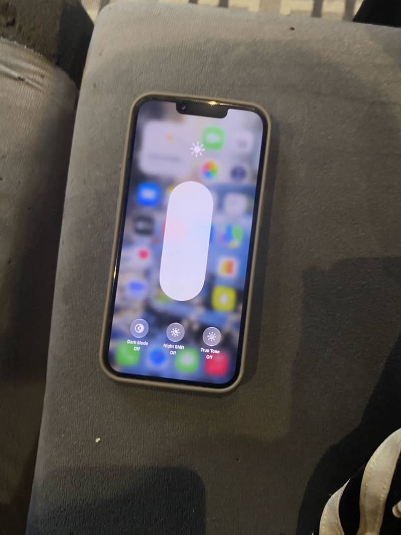 Apple iPhone 14 4