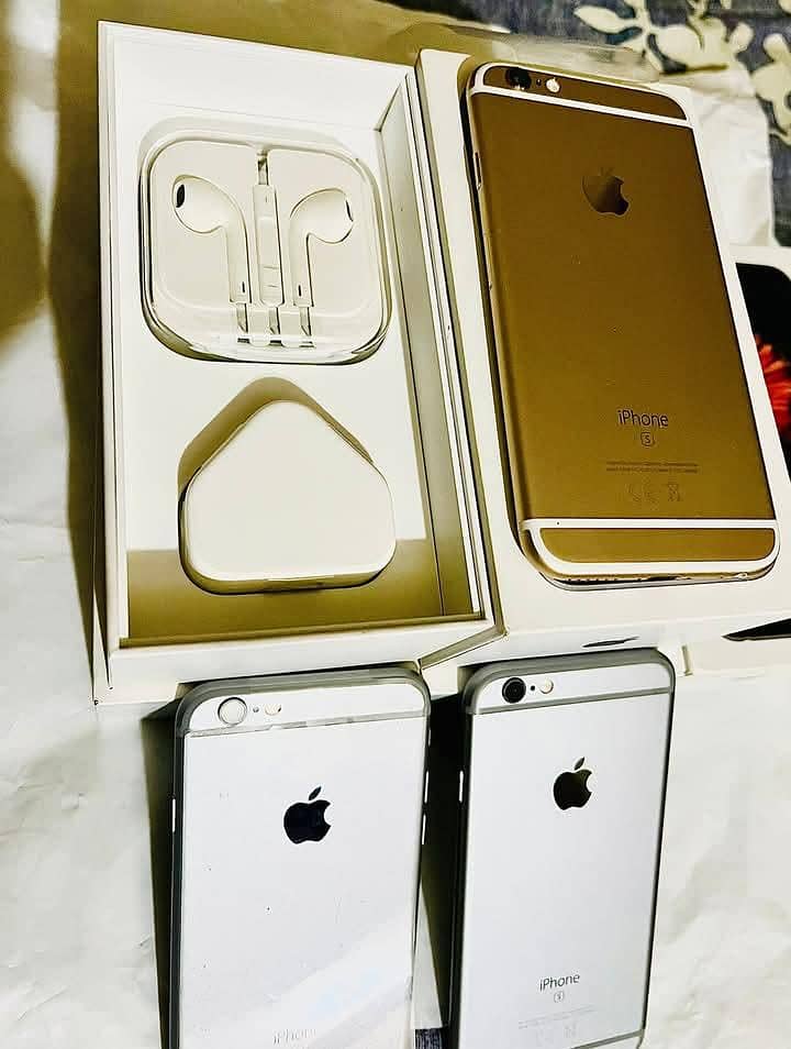Apple iPhone 6S Plus 4