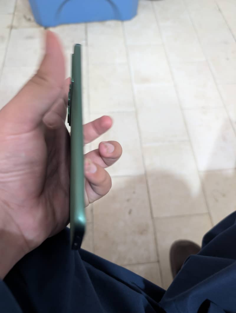 Infinix Note edge Complete box 2