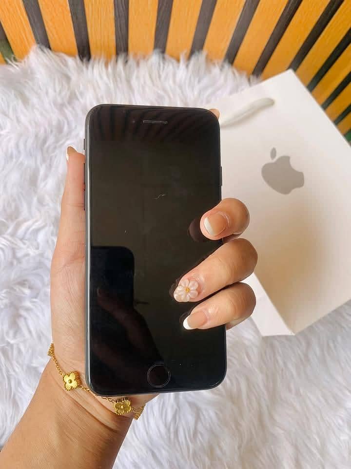 Apple iPhone 6S Plus 1