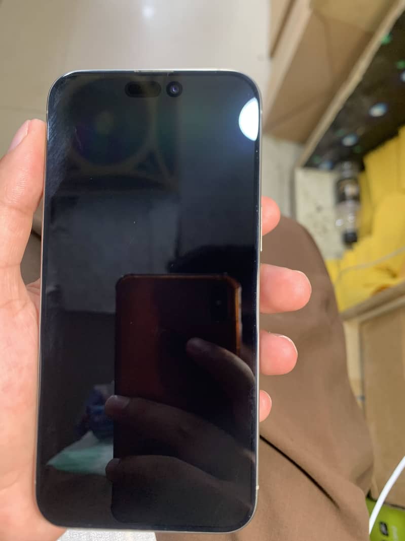 Apple iPhone 15 Pro Max 0