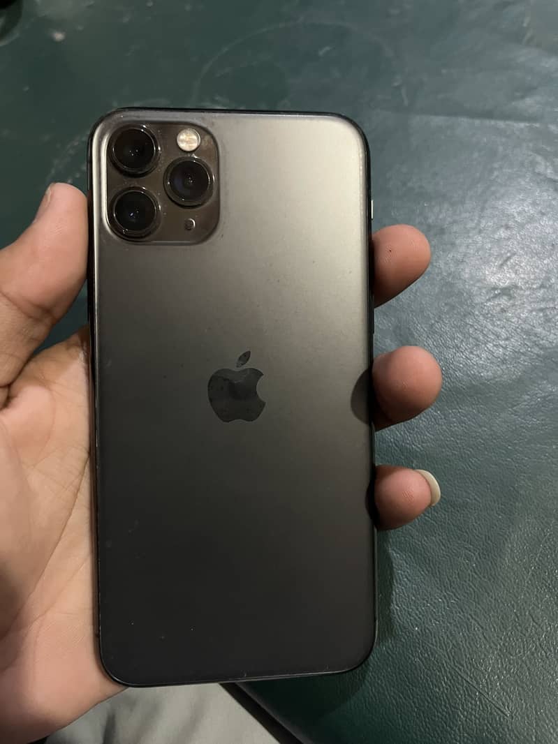 Apple iPhone 11 Pro 1