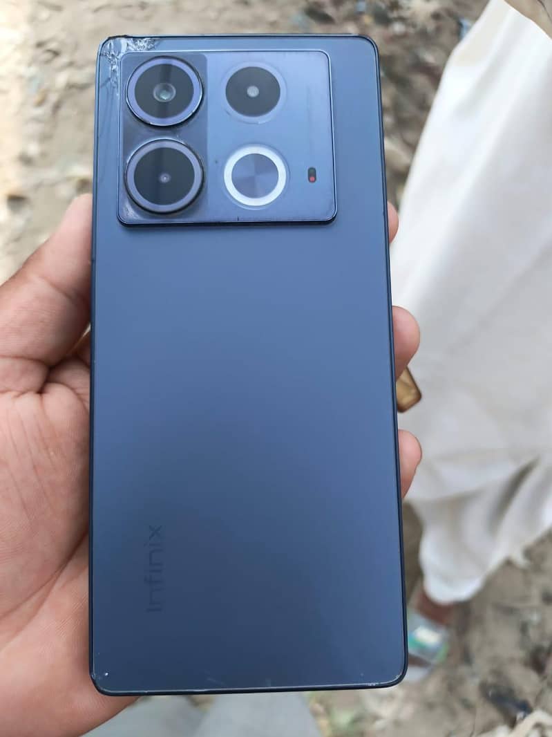 Infinix Note 40 0