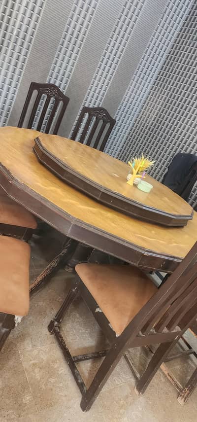 Good condition dining table urgent sale