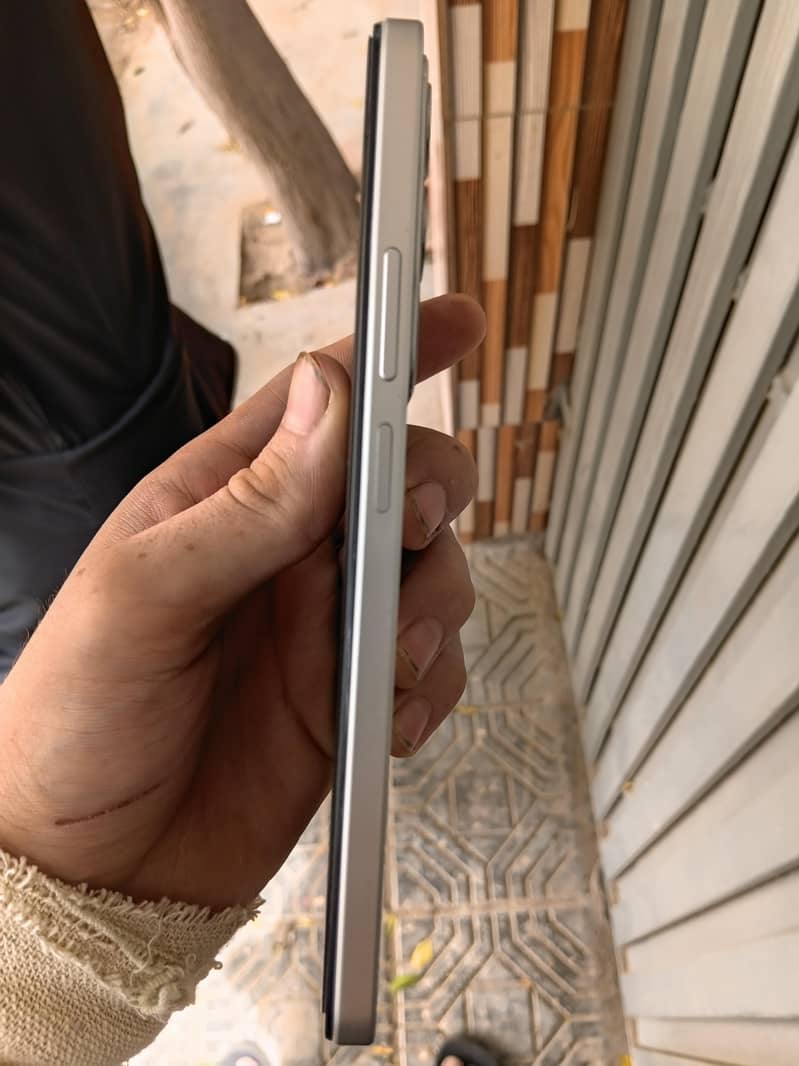 Realme C71 3