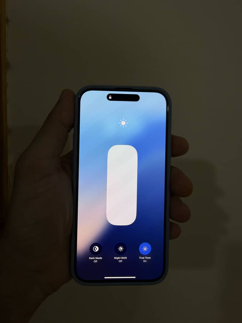 Apple iPhone 15 plus 7