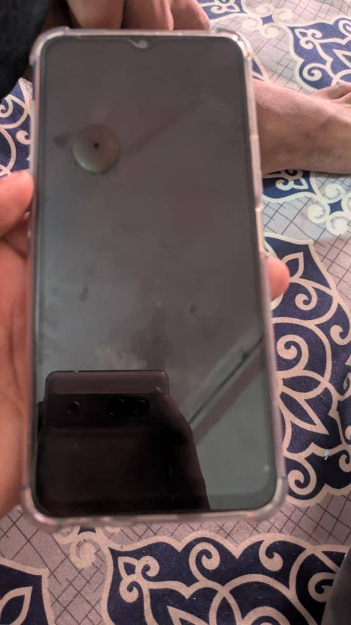 Vivo V21 4