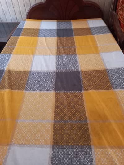 single bed with mattress