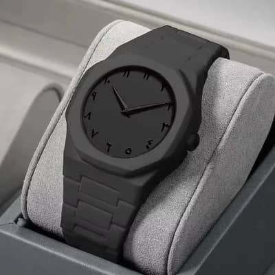 AURA WATCH