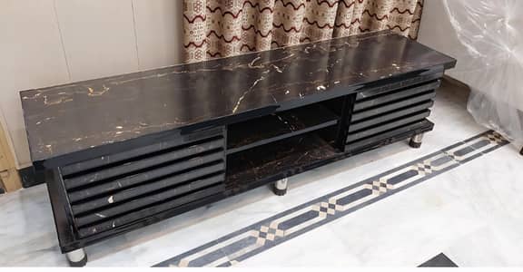 Led media table Console big size unique look new condition