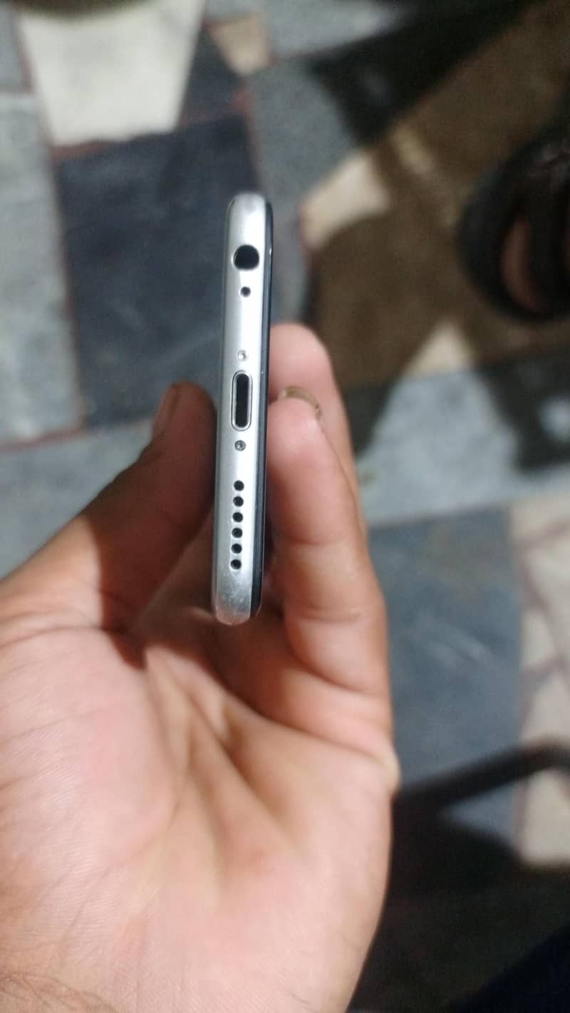 Apple iPhone 6 2