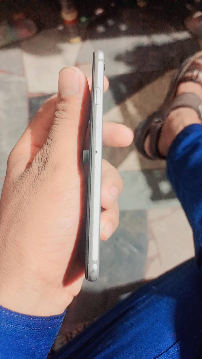 Apple iPhone 6 3