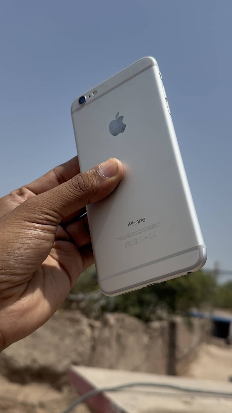 iPhone 6 Plus 0