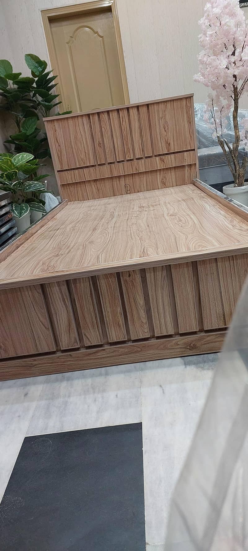 single bed scratchless new condition never used scratchless condition 1