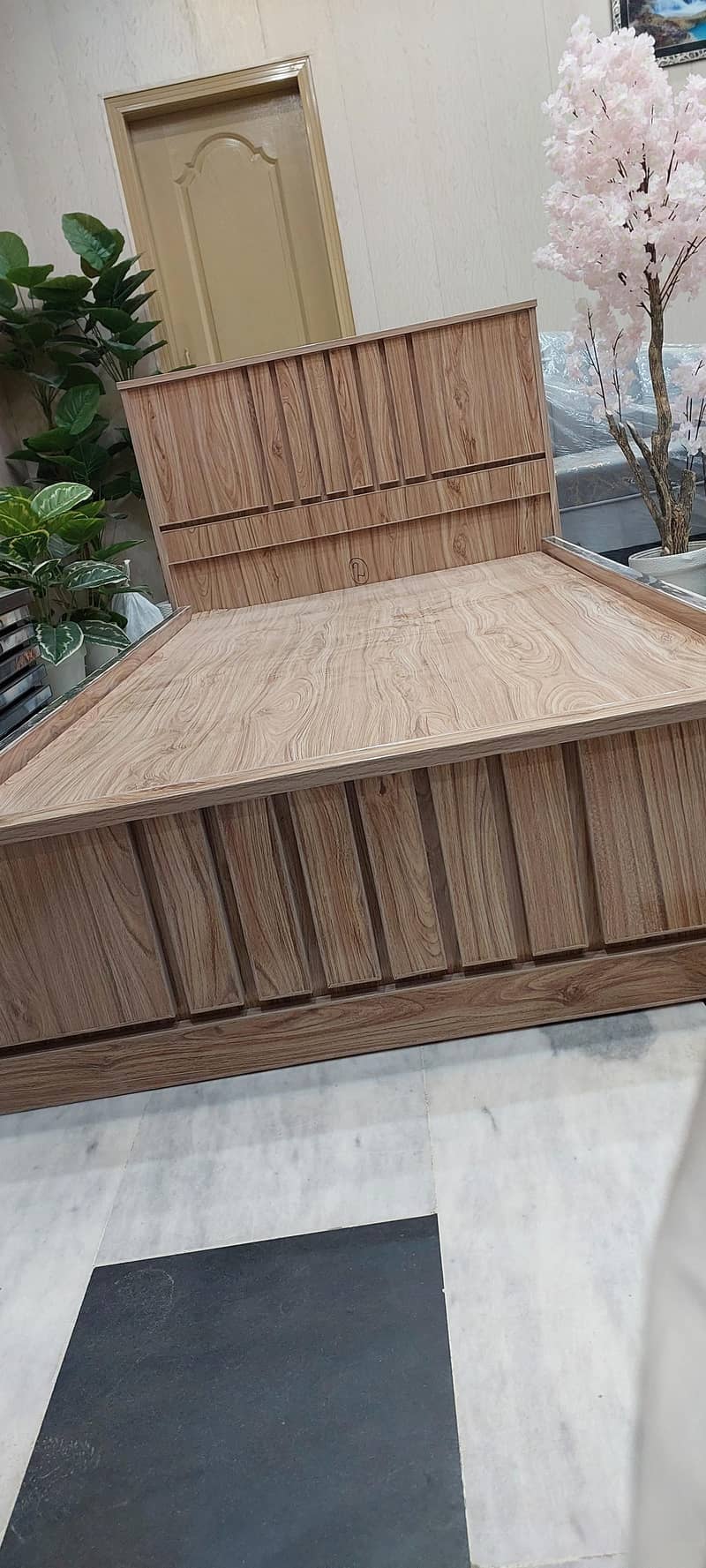 single bed scratchless new condition never used scratchless condition 4