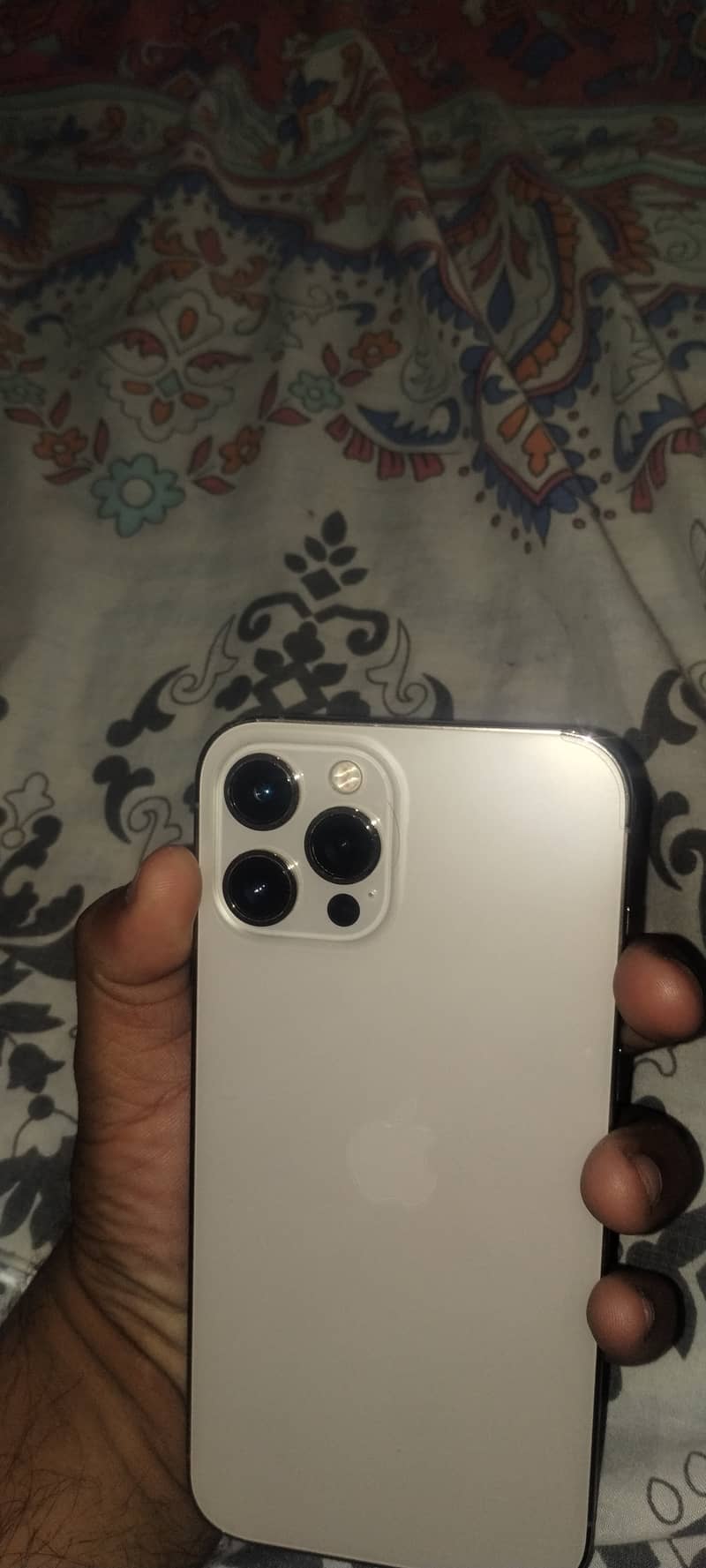 Apple iPhone 12 Pro Max 3