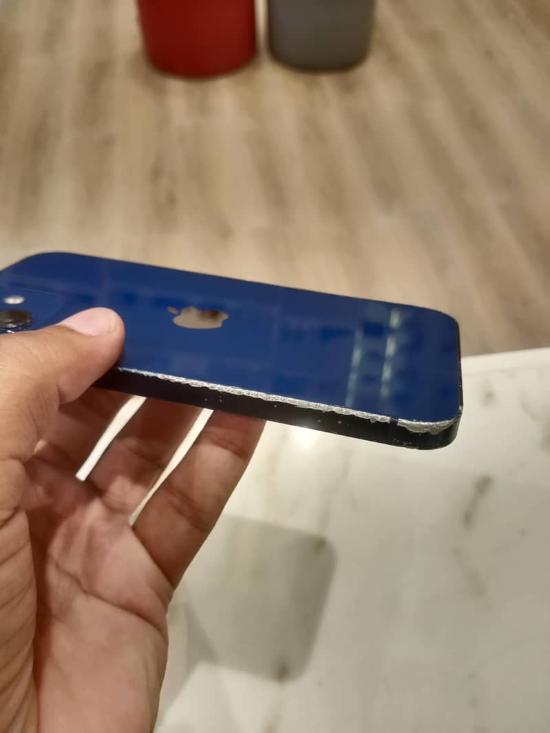 Apple iPhone 12 2