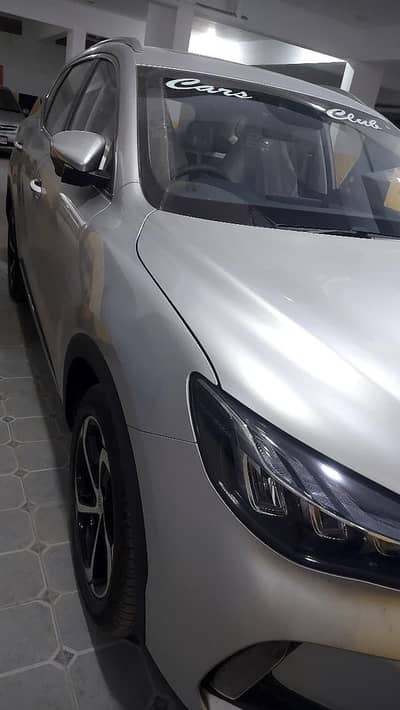 MG HS PHEV 2025