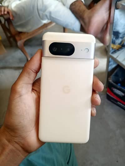 Google pixel 8