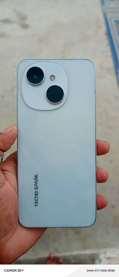 Tecno Spark Go 1