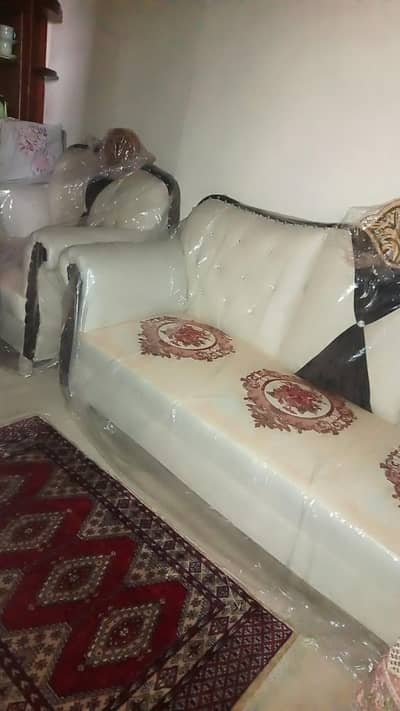 5 Seeter Sofas Brand New