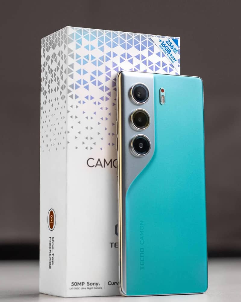 Tecno CAMON 40 Pro 0