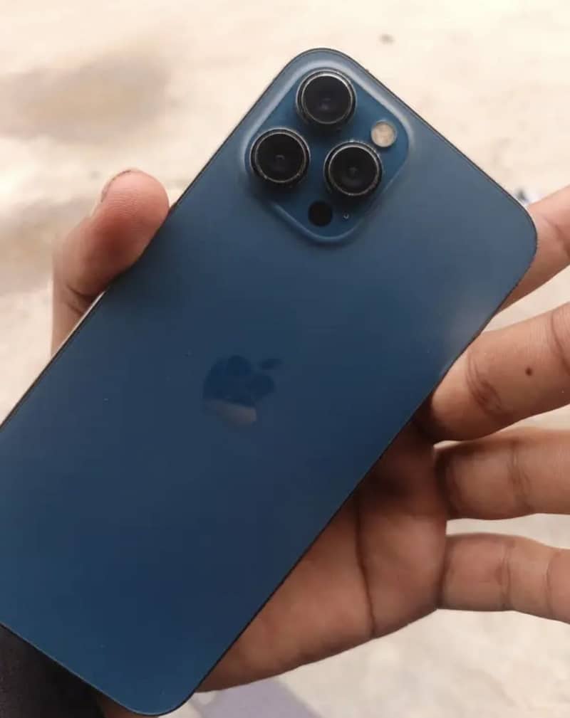 Apple iPhone 12 Pro Max 1