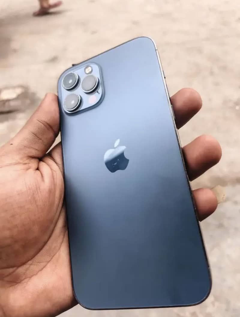 Apple iPhone 12 Pro Max 2