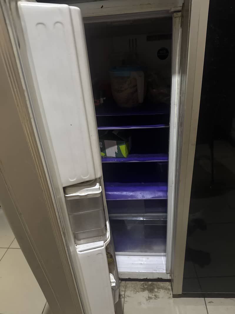 Fridge 10/10 2