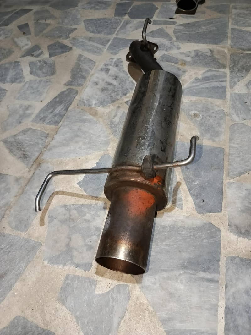 High-Performance Free-Flow Muffler 0