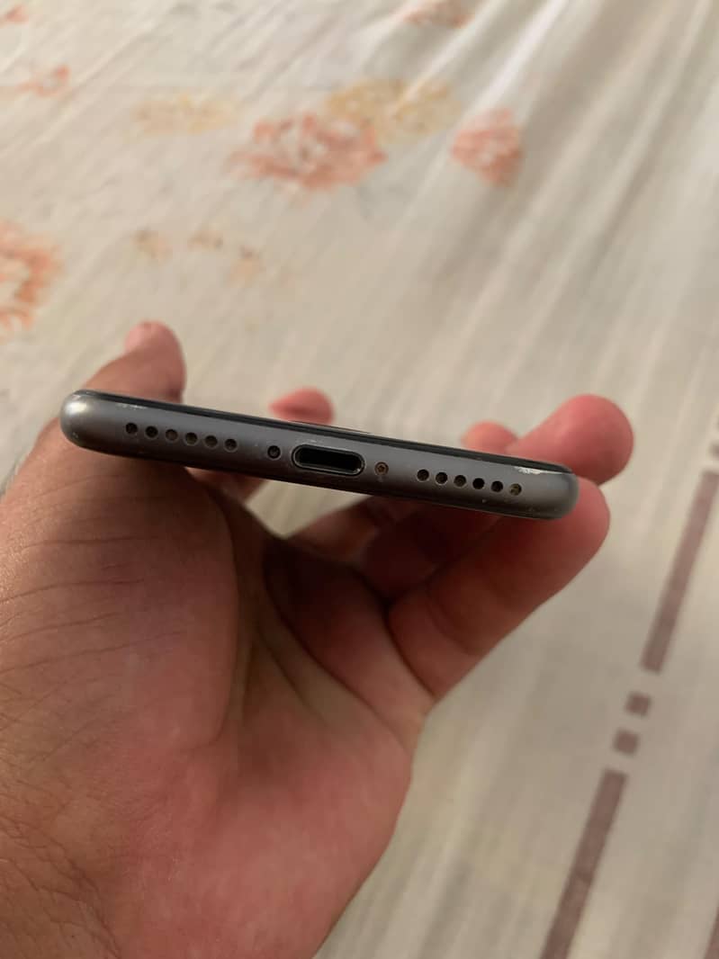 Apple iPhone 8 2